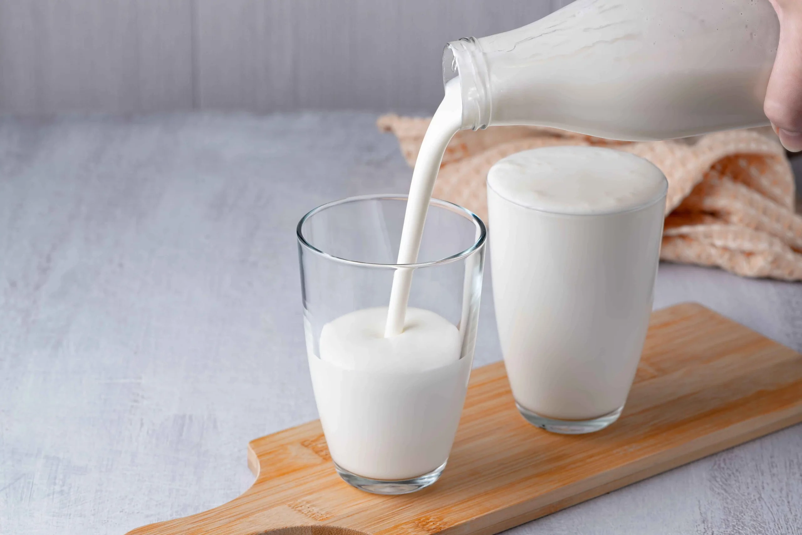 Exploring_the_Probiotic_Composition_of_Pravarsha_Dairy’s_Pure_Cow_Milk
